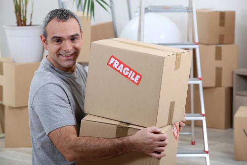 Packing boxes and moving supplies for Canary Wharf apartments and offices