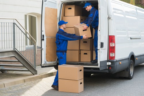 Strong moving cartons and packing materials for a local Canary Wharf move