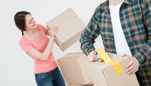 Commercial moving support for businesses in Canary Wharf