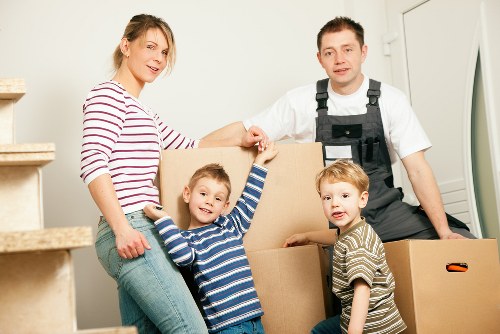 Packing and loading service for a residential move in Canary Wharf