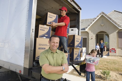 Canary Wharf local van service for business and residential moves