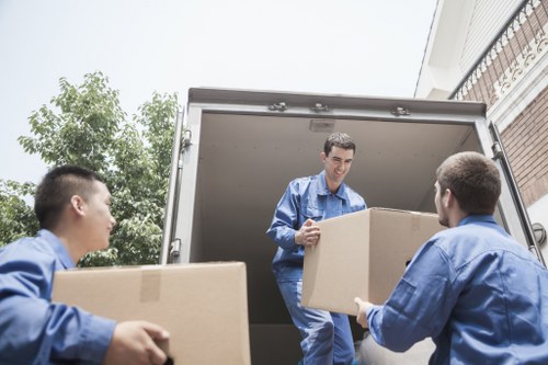 Local removal van service covering Canary Wharf and nearby areas