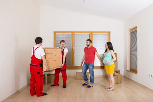 Local student removals service covering Canary Wharf and nearby East London areas