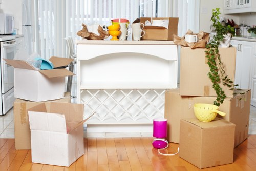 Flexible man and van moving help for homes in Canary Wharf
