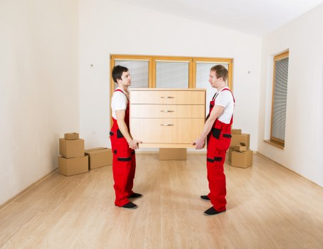 Free quote concept for Canary Wharf man with van pricing